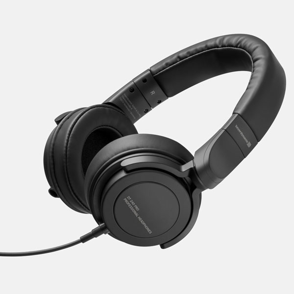 Beyerdynamic DT-240 Pro